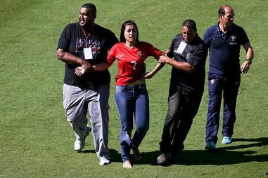 c罗女球迷爆料了吗视频,揭秘球场背后的故事